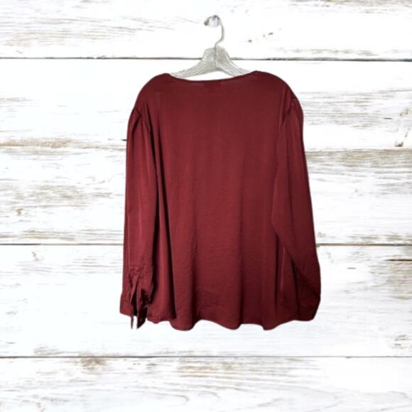 Jones New York Blouse Women's 1X Brick Red Button Up V-neckline Long Sleeves NWT - Picture 4 of 7